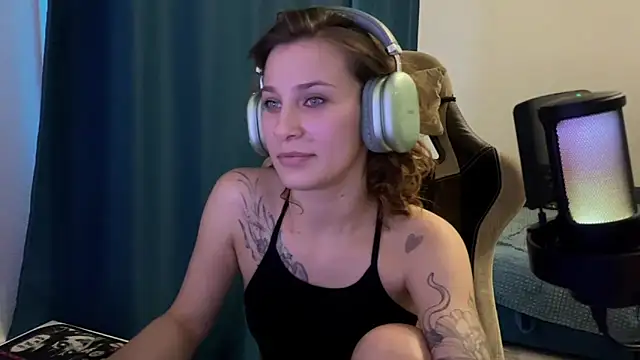 Snapshot of AlbyDengrov chatting on 15, 3, 2026 AlbyDengrov online show from 15, 3, 2026