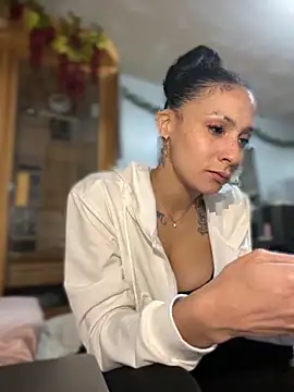 Snapshot of FerrariFrench chatting on 8, 11, 2025 FerrariFrench online show from 8, 11, 2025