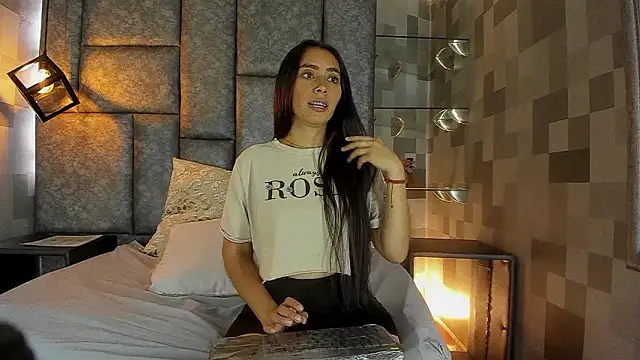 Escarleth Fox online show from 18, 3, 2026