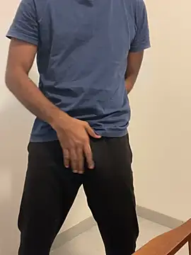 Snapshot of xreoz1245 chatting on 17, 3, 2026 xreoz1245 online show from 17, 3, 2026