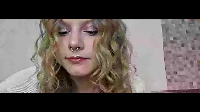 Snapshot of Kira_Wonderfullina chatting on 17, 3, 2026 Kira Wonderfullina online show from 17, 3, 2026