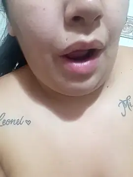 Snapshot of Limoncito300 chatting on 21, 3, 2026 Limoncito300 online show from 21, 3, 2026