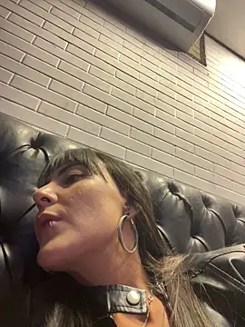 vibe prive online show from 10, 4, 2026