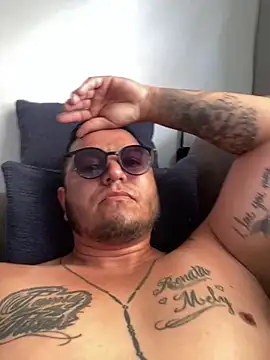 HOTB0Y18 online show from 22, 3, 2026