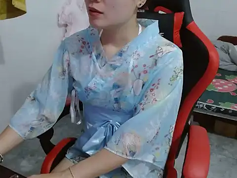 Olivia cute68 online show from 12, 4, 2026