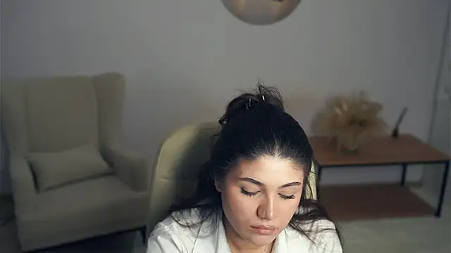 Snapshot of BeataHageny chatting on 20, 3, 2026 BeataHageny online show from 20, 3, 2026