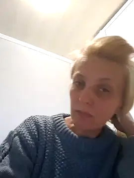 MiaLove183 online show from 24, 3, 2026