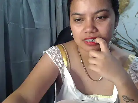 Snapshot of deseyy chatting on 8, 4, 2026 deseyy online show from 8, 4, 2026