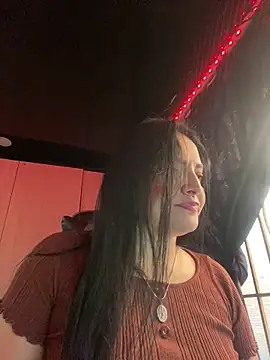 Alessia Peach online show from 1, 4, 2026