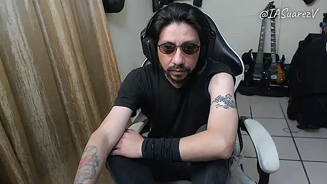 Snapshot of IASuarezV chatting on 7, 4, 2026 IASuarezV online show from 7, 4, 2026