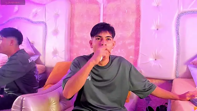 TylerCruz   online show from 30, 3, 2026