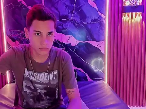 Snapshot of Bigx_Twink__ chatting on 27, 3, 2026 Bigx Twink online show from 27, 3, 2026