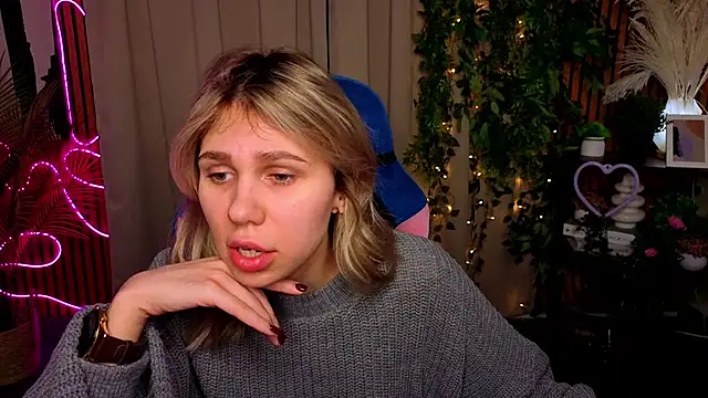 DebbieCobb online show from 30, 3, 2026