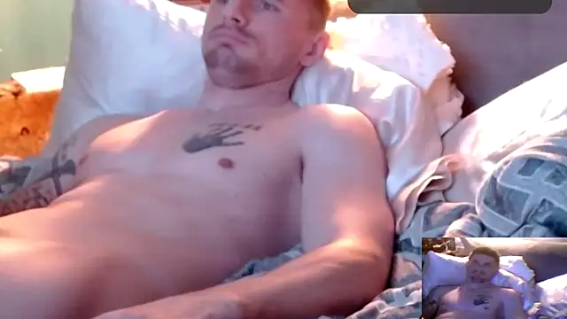 Snapshot of Candybluestrue chatting on 6, 4, 2026 Candybluestrue online show from 6, 4, 2026