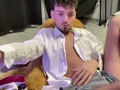 Snapshot of dariosx chatting on 8, 4, 2026 dariosx online show from 8, 4, 2026