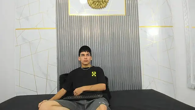 Kitsune 44 online show from 27, 3, 2026