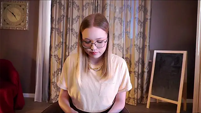 Snapshot of JeaneNordenn chatting on 31, 3, 2026 JeaneNordenn online show from 31, 3, 2026