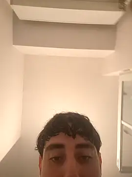 Snapshot of yoshi8317 chatting on 1, 4, 2026 yoshi8317 online show from 1, 4, 2026