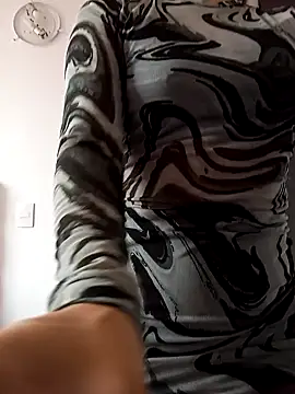 themaskeddiosa  online show from 1, 4, 2026