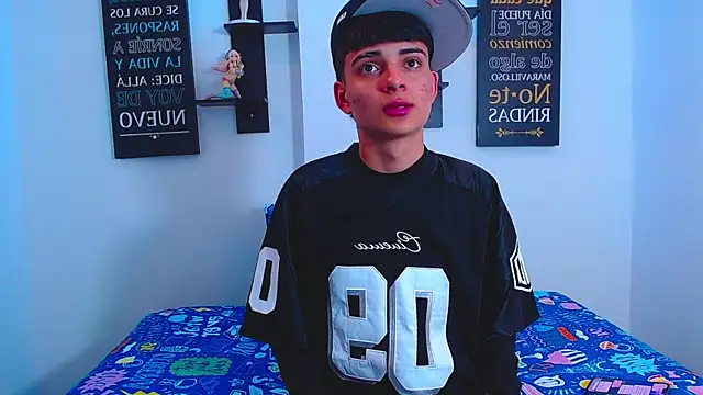 milo hot  online show from 31, 3, 2026