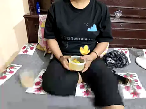 Snapshot of Red_Wine3344 chatting on 31, 3, 2026 Red Wine3344 online show from 31, 3, 2026