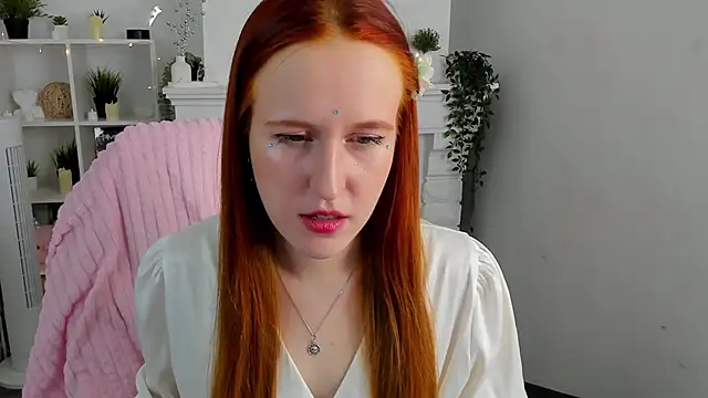 Snapshot of EvaBellea chatting on 7, 4, 2026 EvaBellea online show from 7, 4, 2026