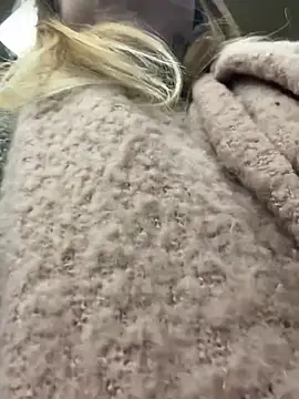 Cute Mia69 online show from 8, 4, 2026