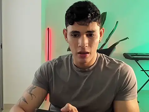 Massimo Rinaldi online show from 10, 4, 2026