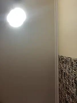 LucyVixxen online show from 9, 4, 2026