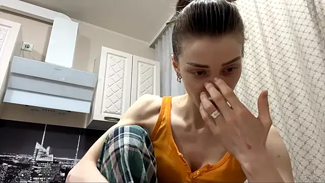 Snapshot of ElarithX chatting on 4, 4, 2026 ElarithX online show from 4, 4, 2026