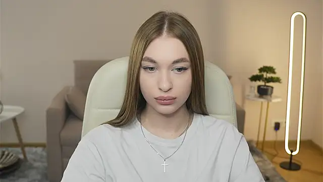 Snapshot of SangVivolo chatting on 6, 4, 2026 SangVivolo online show from 6, 4, 2026