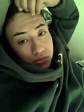 AlejoTheBig online show from 5, 4, 2026