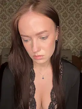 Snapshot of Bonny_Red_ chatting on 7, 4, 2026 Bonny Red online show from 7, 4, 2026