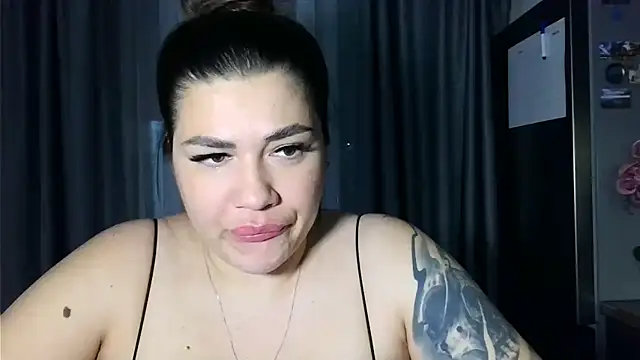 miss preggie online show from 7, 4, 2026