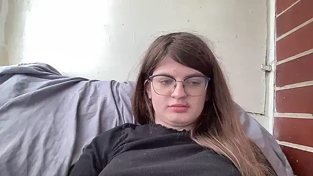 Snapshot of AmilenHot chatting on 8, 4, 2026 AmilenHot online show from 8, 4, 2026