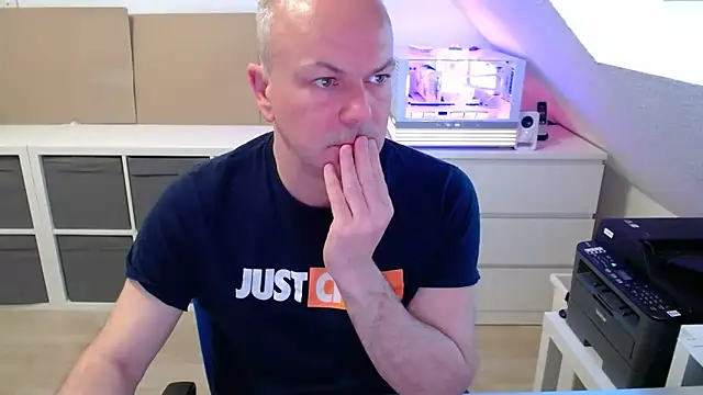 Snapshot of ChatMax30xxx chatting on 7, 4, 2026 ChatMax30xxx online show from 7, 4, 2026