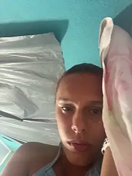 nandinharuivinha22 online show from 8, 4, 2026