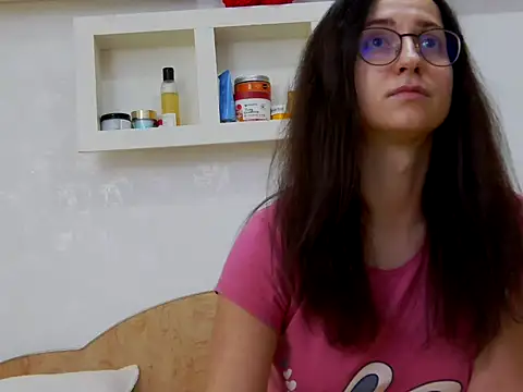 KarolDolly05 online show from 11, 4, 2026