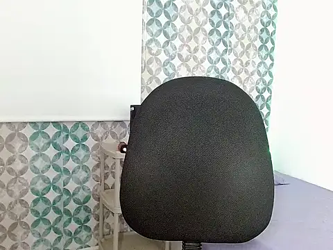 Deyancarson online show from 12, 4, 2026