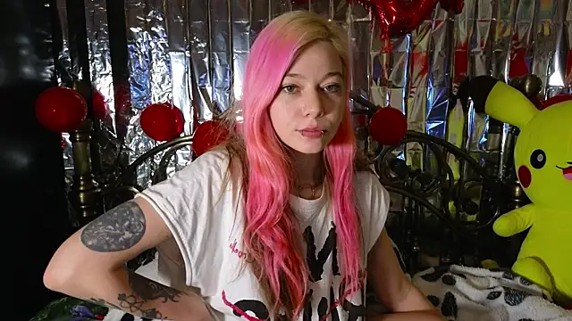 Snapshot of Sansarella chatting on 19, 2, 2025 Sansarella online show from 19, 2, 2025