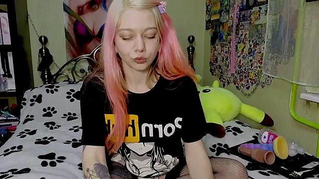 Snapshot of Sansarella chatting on 20, 3, 2025 Sansarella online show from 20, 3, 2025