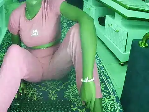 Thandolwethu08 online show from 11, 4, 2026