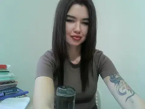 Snapshot of Dareessa chatting on 13, 4, 2026 Dareessa online show from 13, 4, 2026