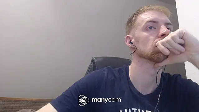 Snapshot of Milkyman7 chatting on 25, 10, 2025 Milkyman7 online show from 25, 10, 2025