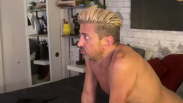 Snapshot of maxbandit chatting on 21, 9, 2025 maxbandit online show from 21, 9, 2025