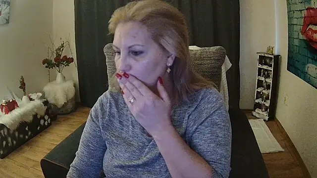 Divineblond online show from 24, 1, 2025