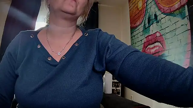 Divineblond online show from 29, 1, 2025