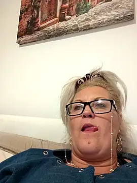 Divineblond online show from 26, 10, 2025
