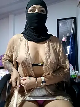 Snapshot of nadia__abaud chatting on 13, 2, 2026 nadia abaud online show from 13, 2, 2026