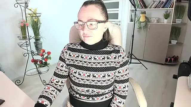 Snapshot of Vika73 chatting on 6, 2, 2026 Vika73 online show from 6, 2, 2026